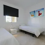 Spacious Puerto Alto * Estepona