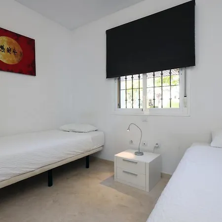 Apartamento Spacious Puerto Alto Estepona