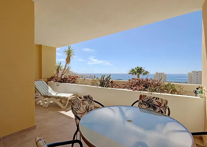 公寓 Spacious Puerto Alto 埃斯特波纳