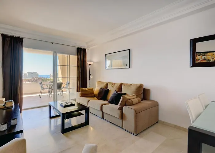 Spacious Puerto Alto 埃斯特波纳