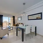 Spacious Puerto Alto Appartement Estepona