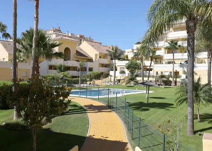 Spacious Puerto Alto Apartamento Estepona